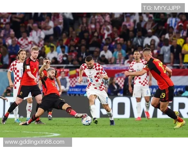 AC米兰大胜曼城4-0震撼全场十大精彩进球回顾引发热议