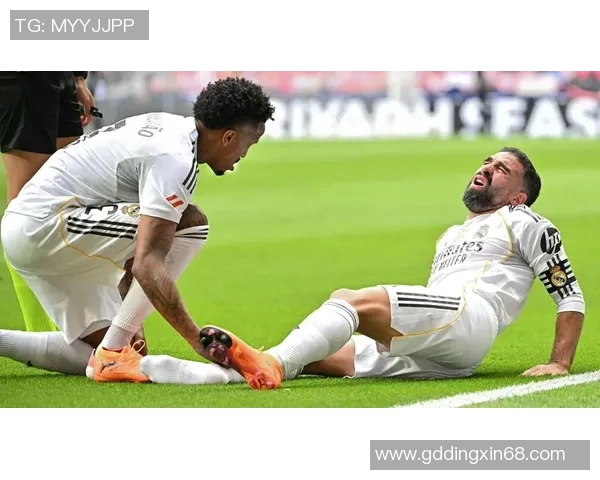 意甲经典对决：皇马与AC米兰激战成和历史冷门引发球迷热议