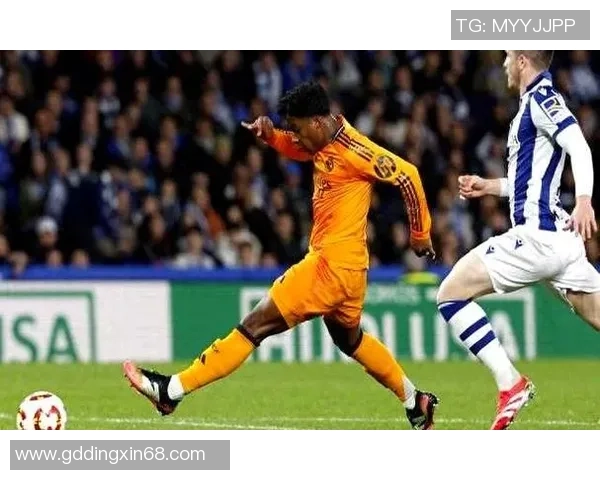 皇马友谊赛小胜拜仁神奇扑救瞬间点燃全场激情